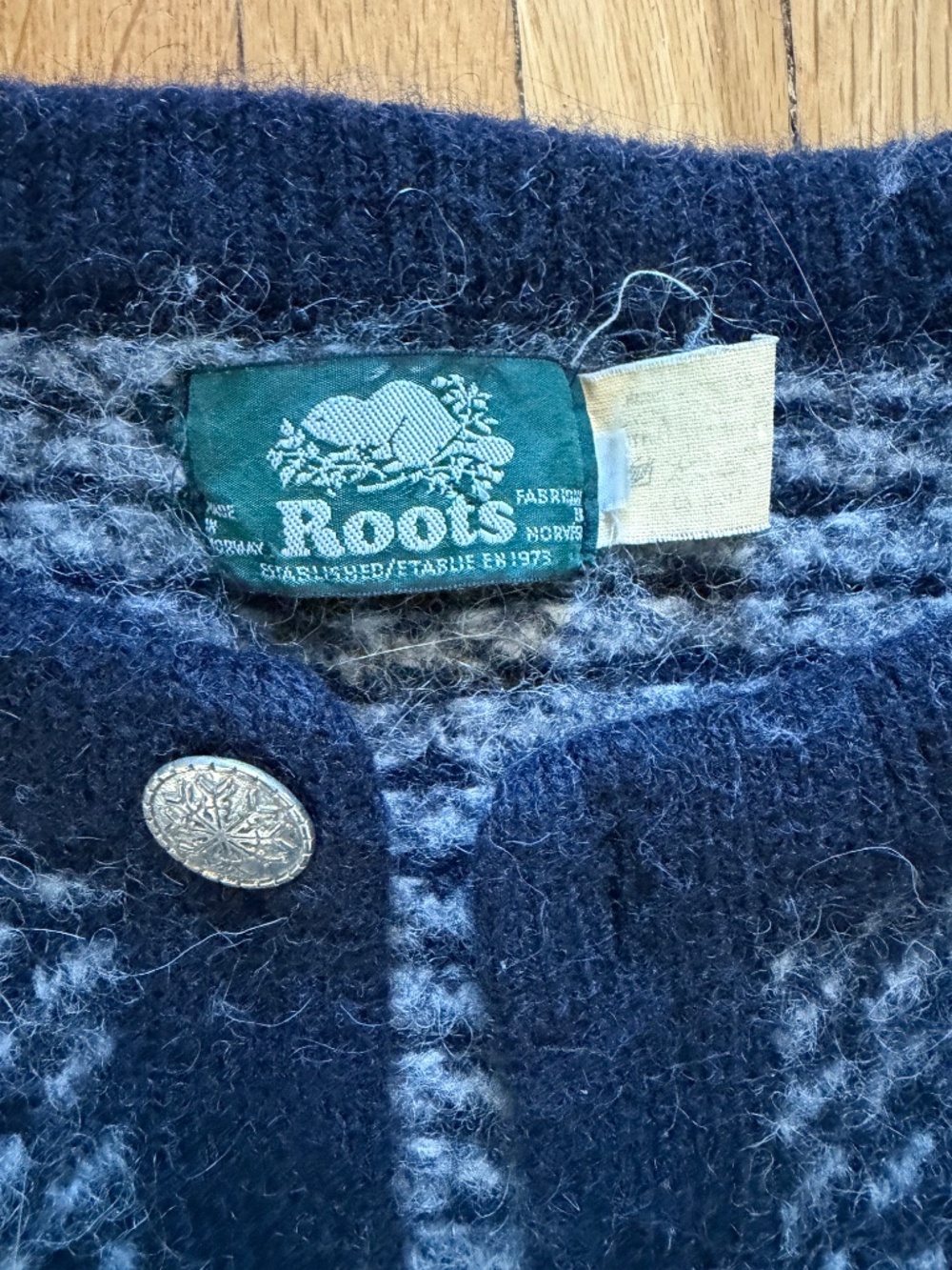 Vintage Roots Wool Cardigan - Picture 6 of 9
